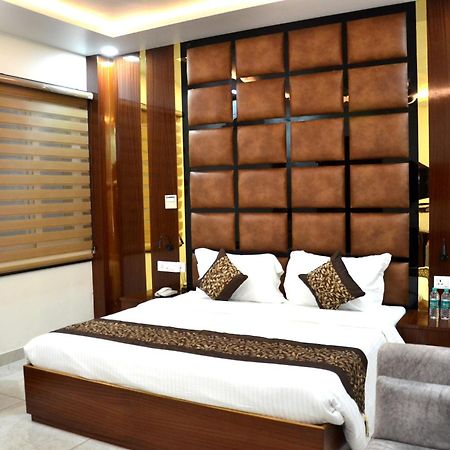 Fabhotel Roselle Inn ラクナウ エクステリア 写真
