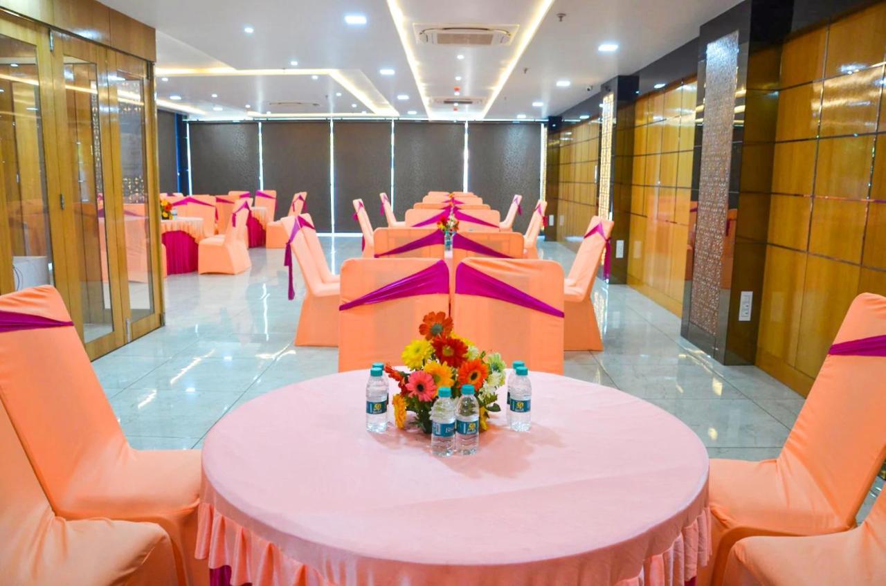 Fabhotel Roselle Inn ラクナウ エクステリア 写真