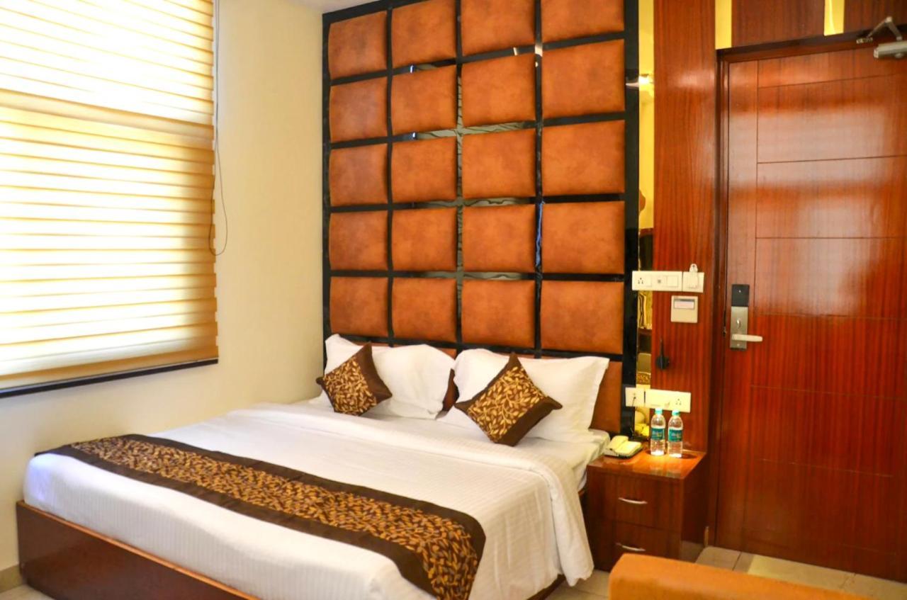 Fabhotel Roselle Inn ラクナウ エクステリア 写真